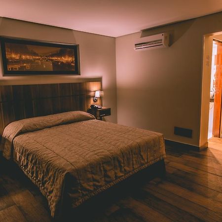 Padom Business Hotel Bragança Paulista Стая снимка