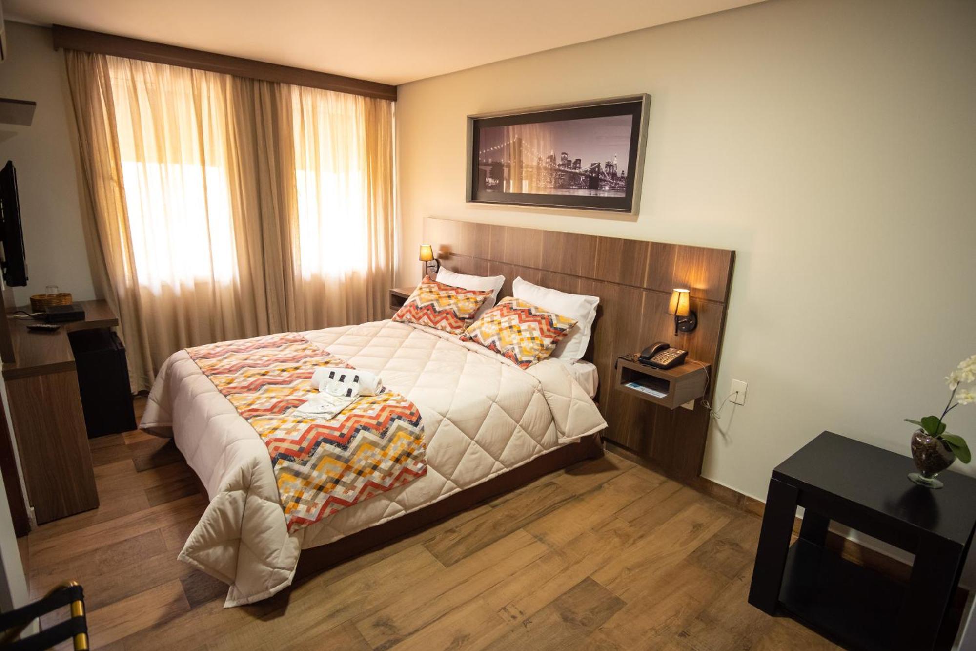 Padom Business Hotel Bragança Paulista Екстериор снимка