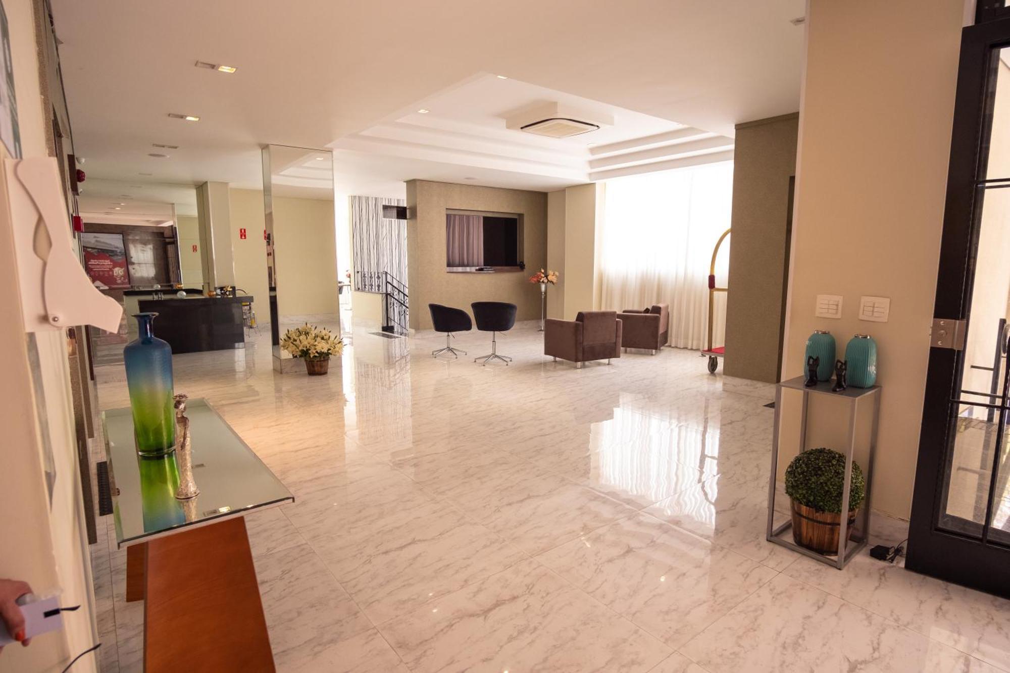 Padom Business Hotel Bragança Paulista Екстериор снимка