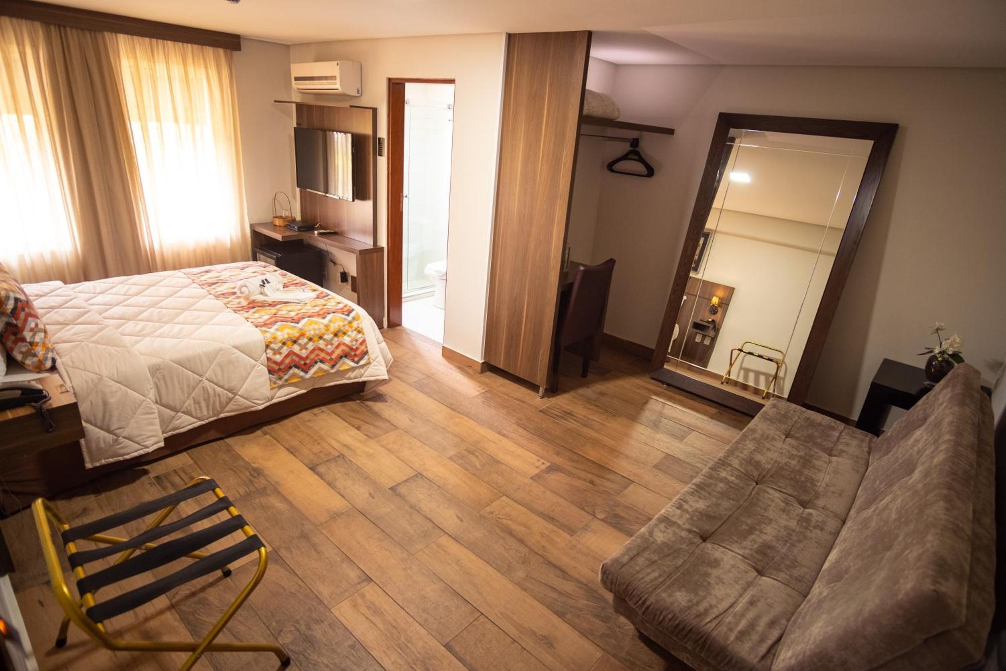 Padom Business Hotel Bragança Paulista Екстериор снимка