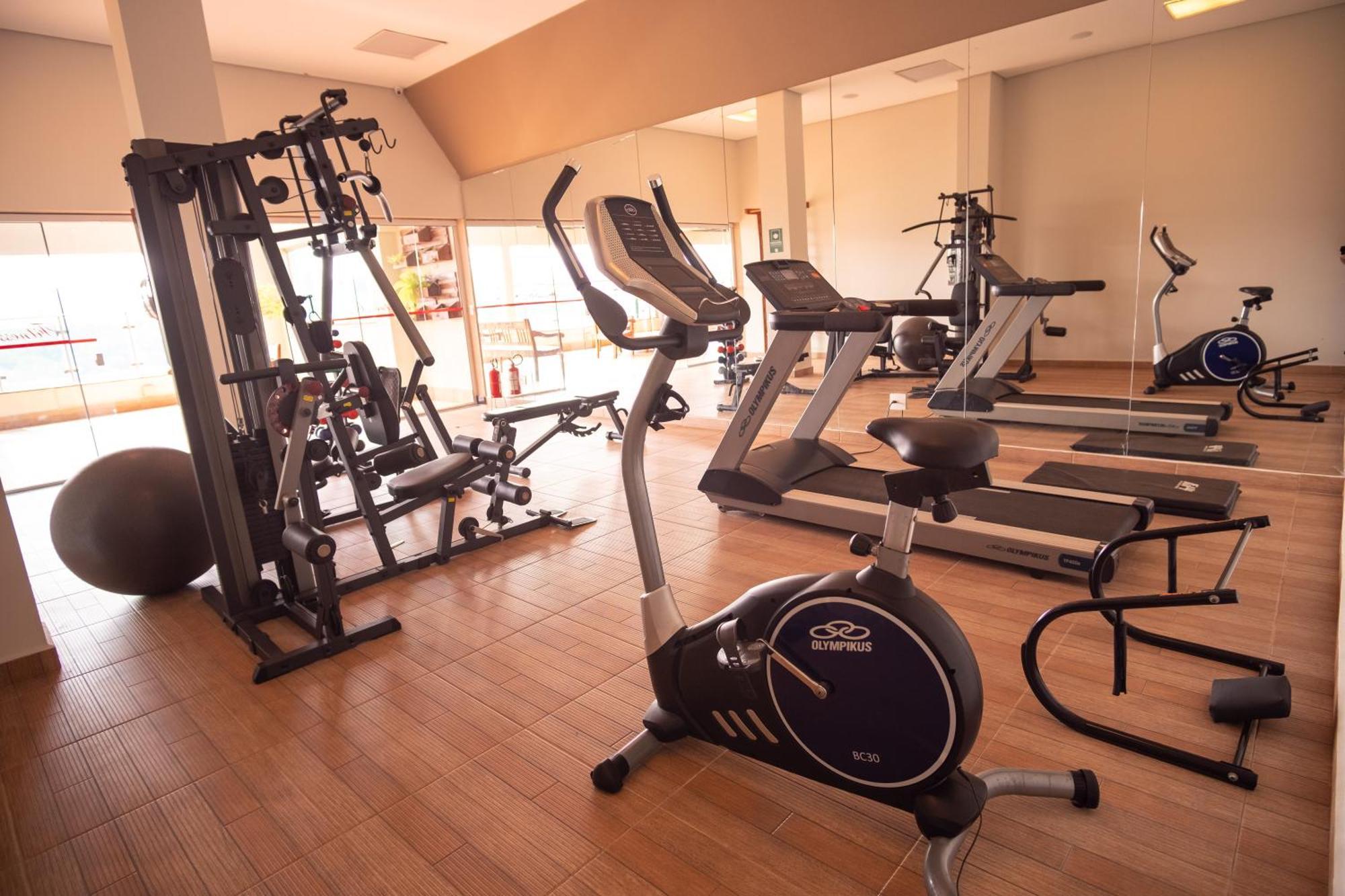 Padom Business Hotel Bragança Paulista Екстериор снимка