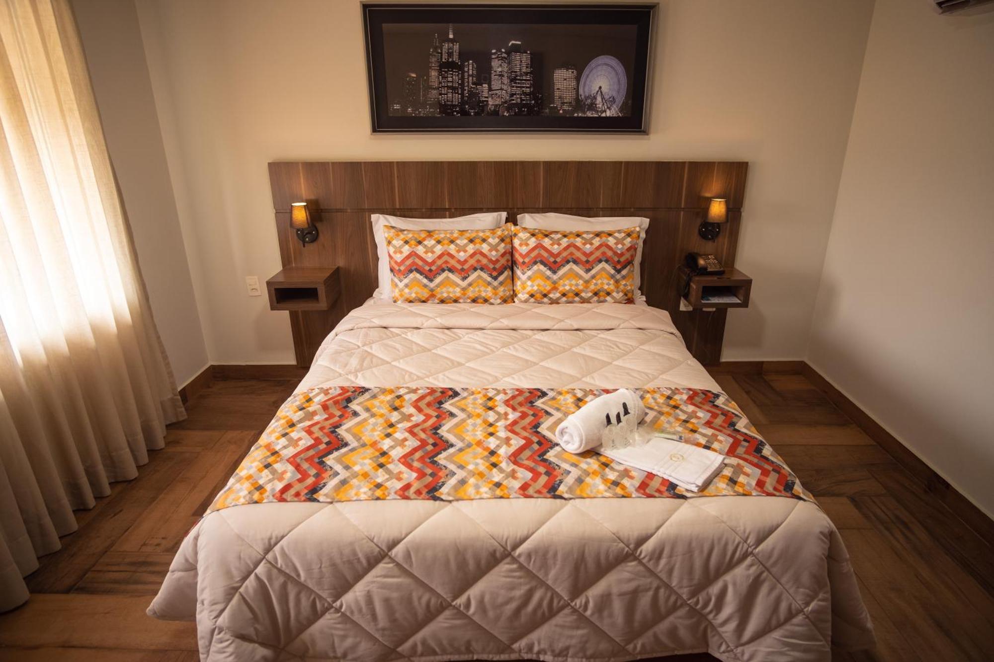 Padom Business Hotel Bragança Paulista Екстериор снимка