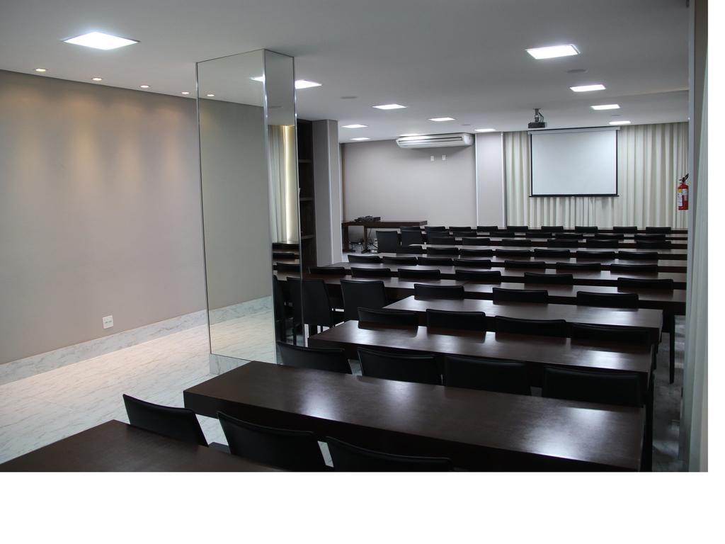Padom Business Hotel Bragança Paulista Екстериор снимка