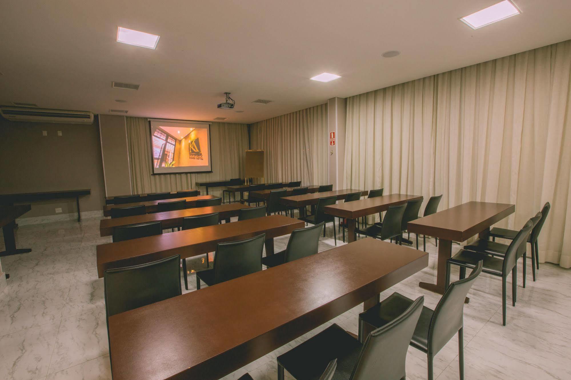 Padom Business Hotel Bragança Paulista Екстериор снимка