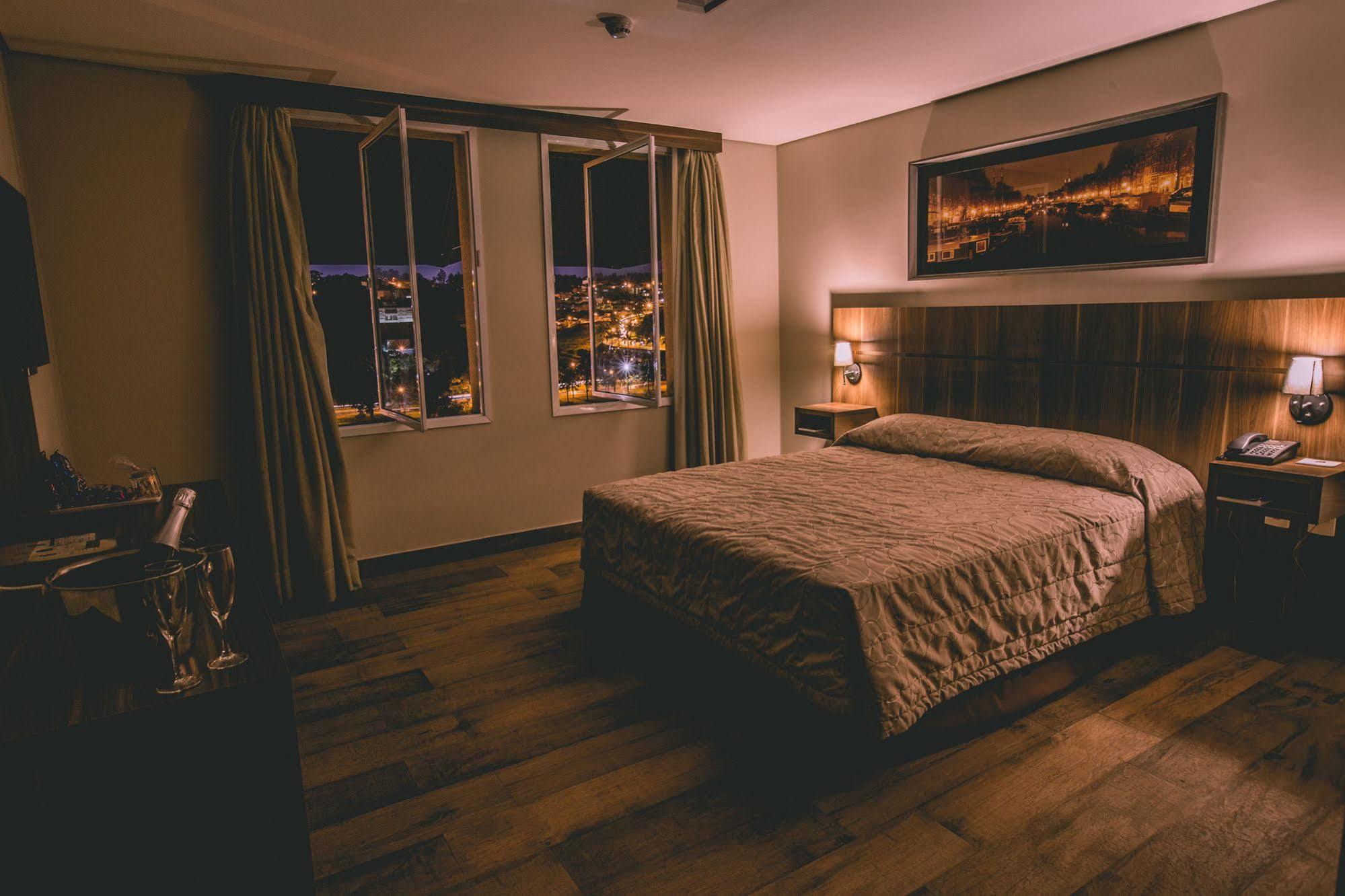 Padom Business Hotel Bragança Paulista Екстериор снимка